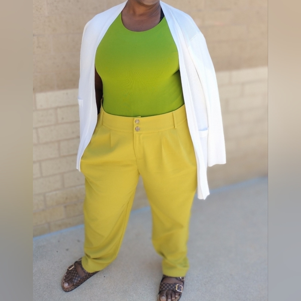 Rebdolls Women's Chinos in Vibrant Neon Yellow Size - 2X